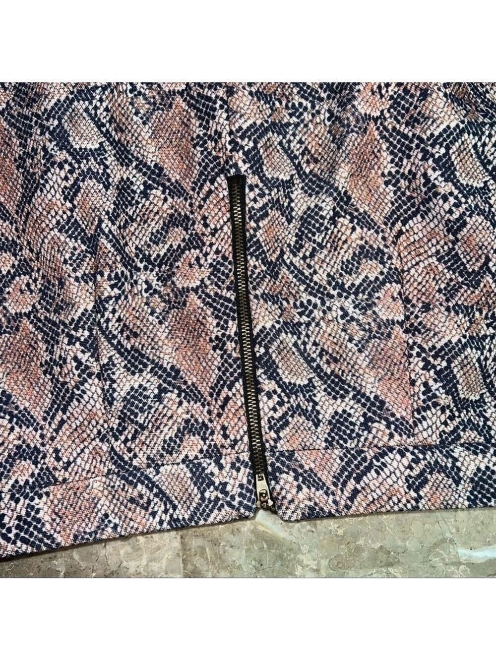 NWT Lea & Viola Pink and Black Snakeskin size small mini skirt 100% polyester - Picture 3 of 8